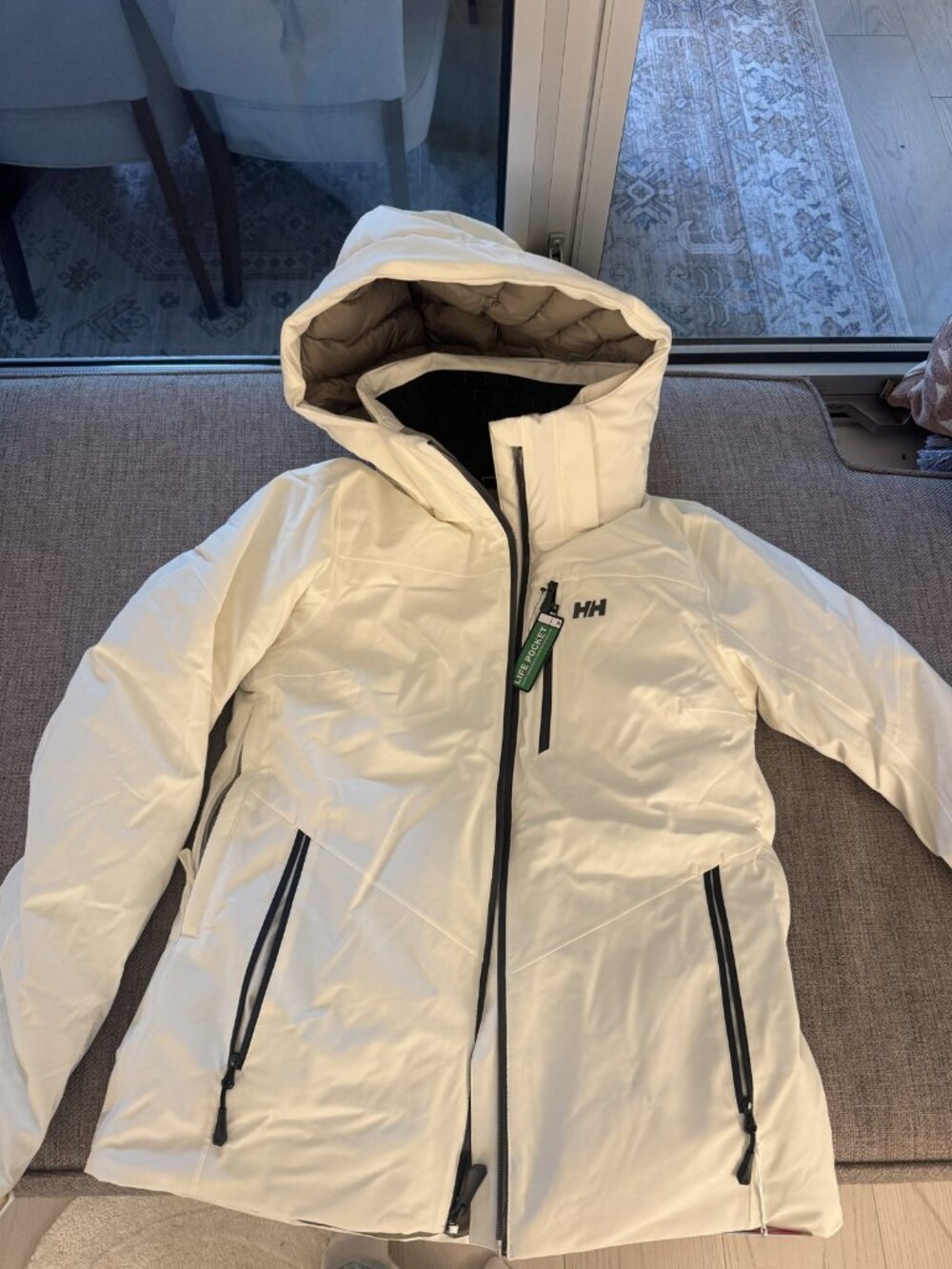Helly Hansen Alphelia Ski Jacket in Snow - Size S